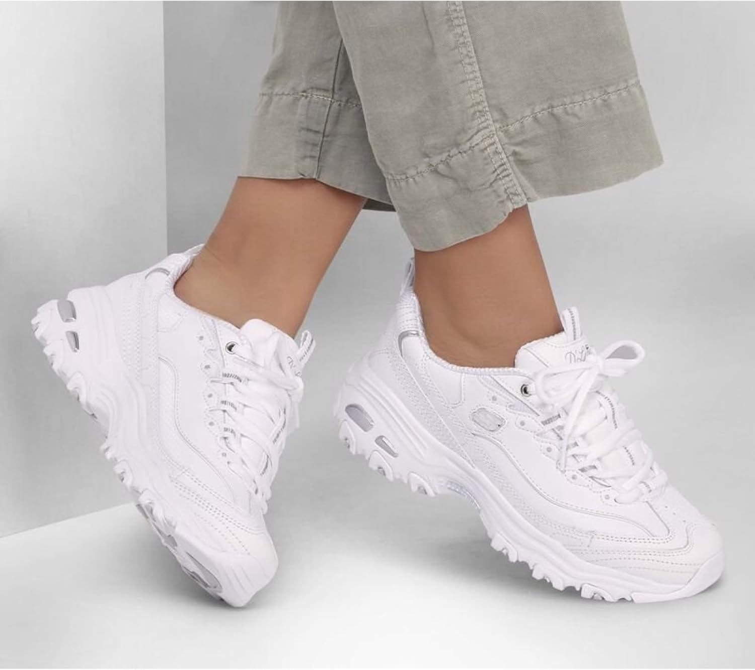 Skechers Women's D'Lites Fresh Start memory foam lace-up sneaker in white, featuring cushioned sole and sporty design for everyday comfort โ view 2
