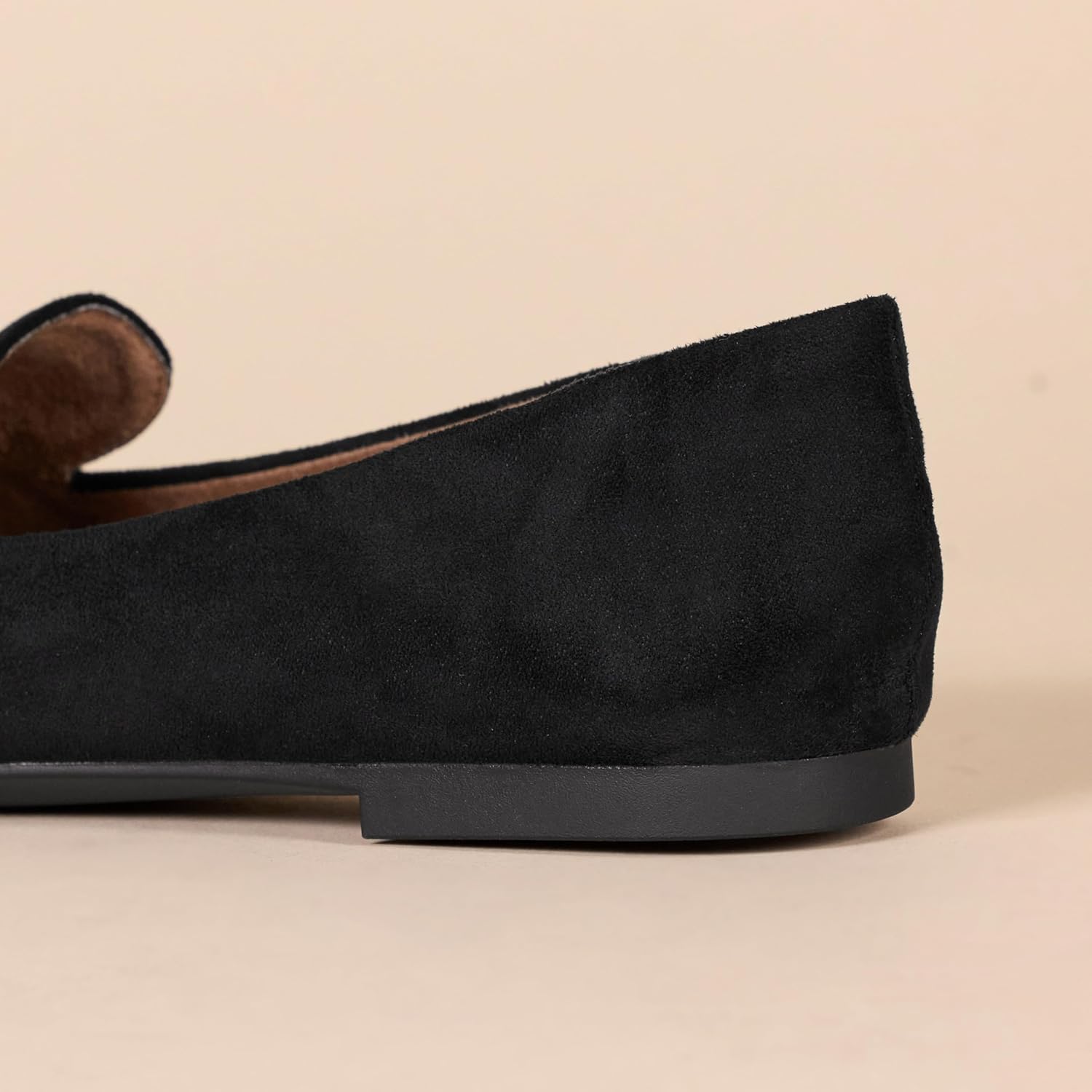 Amazon Essentials Women's Loafer Flat in black, minimalist penny loafer design with clean lines and sleek silhouette โ view 3