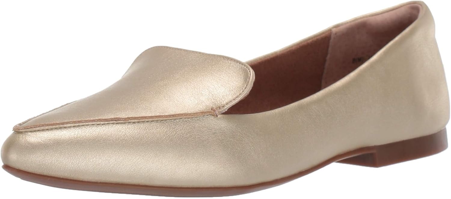Amazon Essentials Women's Loafer Flat in black, minimalist penny loafer design with clean lines and sleek silhouette โ view 5