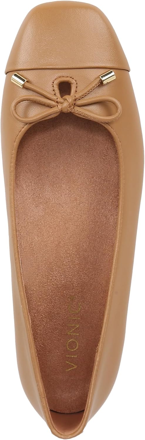 Neutral classic ballet flats with a rounded toe and flexible sole, ideal for casual everyday wear and light dance activities — view 4