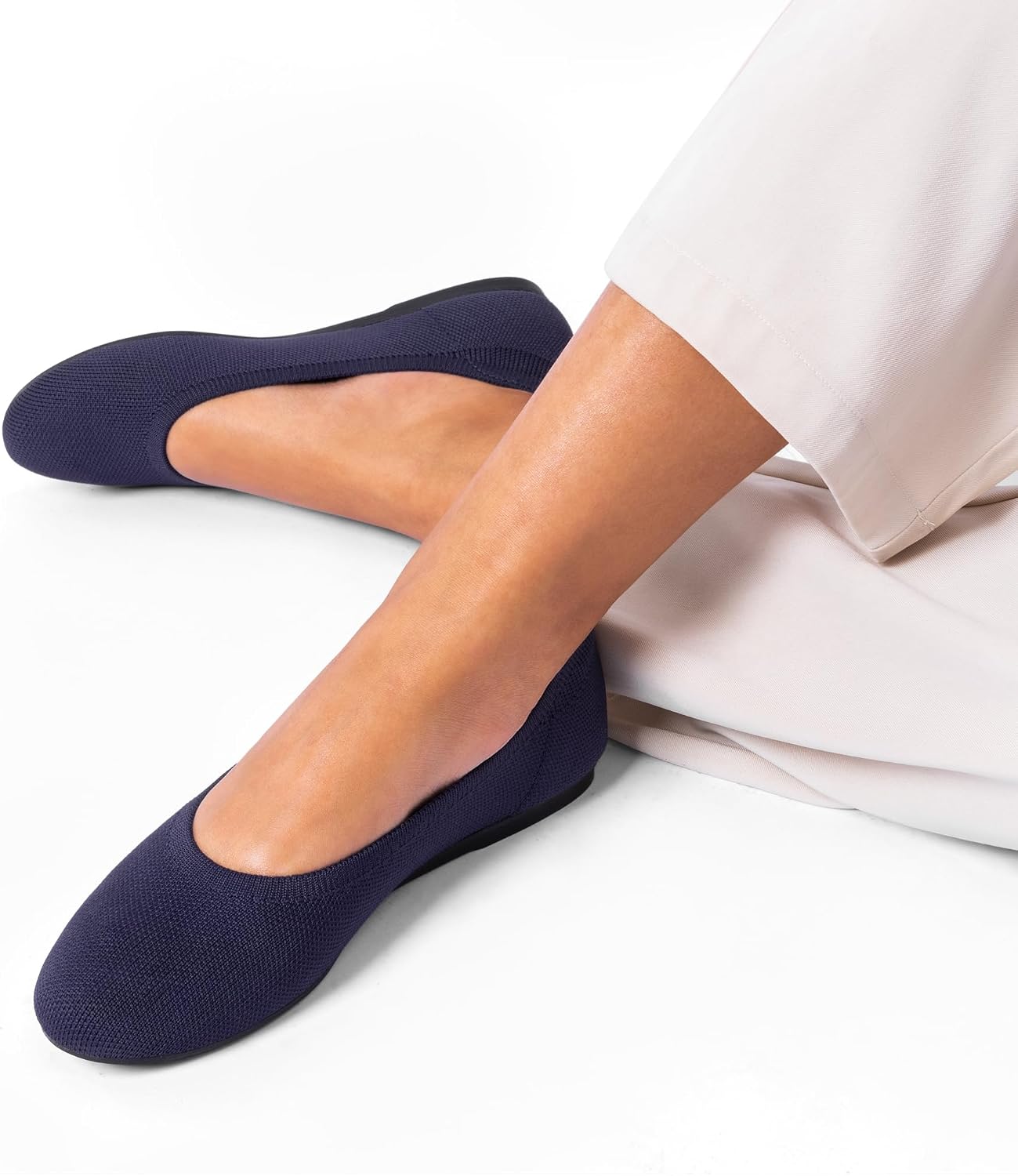 Neutral minimalist flexible flat shoe with breathable upper and non-slip sole, designed for work and casual wear — view 2