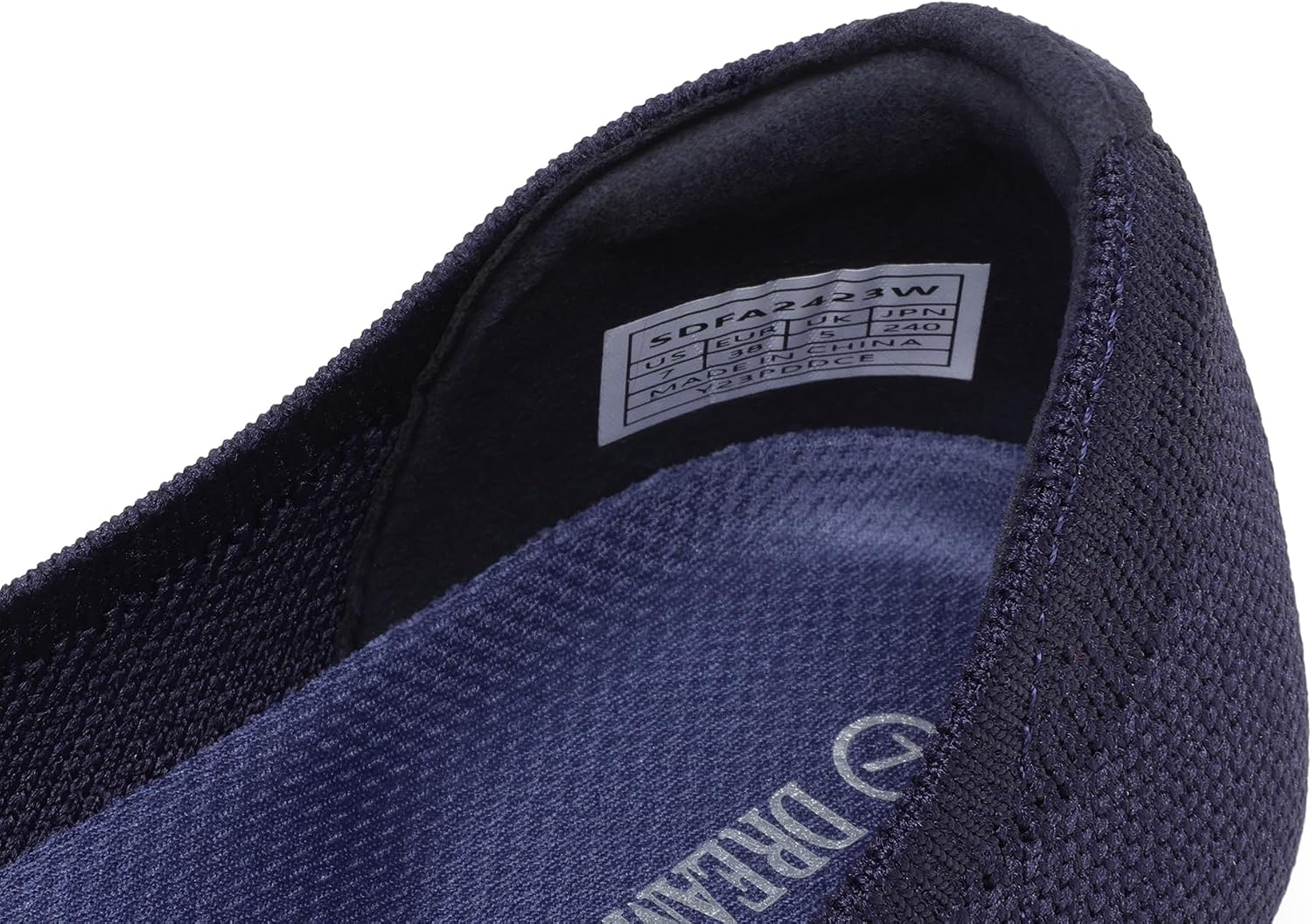 Neutral minimalist flexible flat shoe with breathable upper and non-slip sole, designed for work and casual wear — view 3